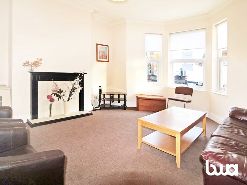 6 bedroom mid terraced HMO investment in Wolverhampton
