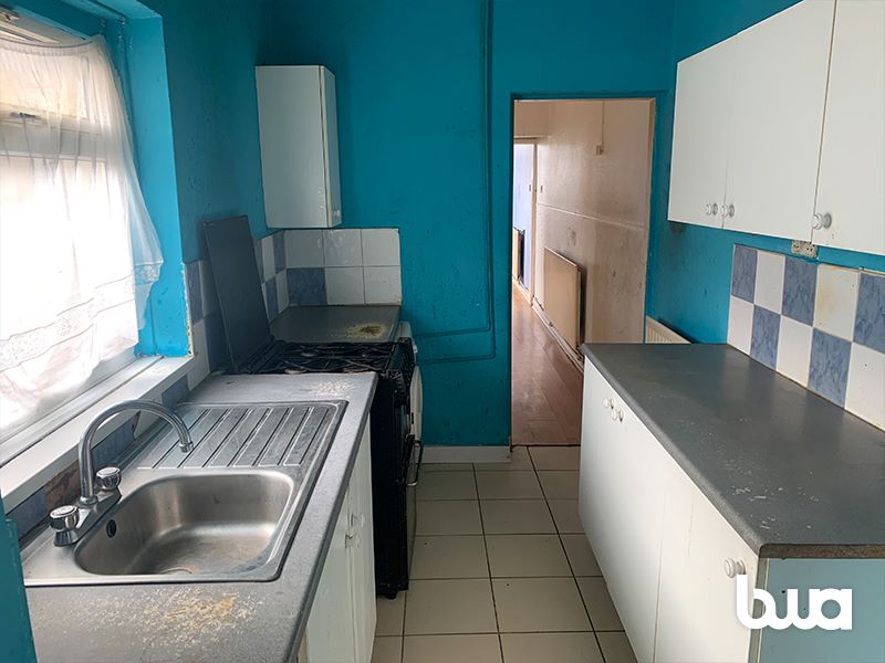 3 bedroom end terraced house in Wolverhampton 