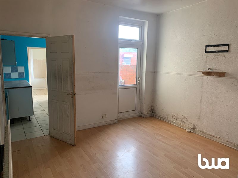 3 bedroom end terraced house in Wolverhampton 