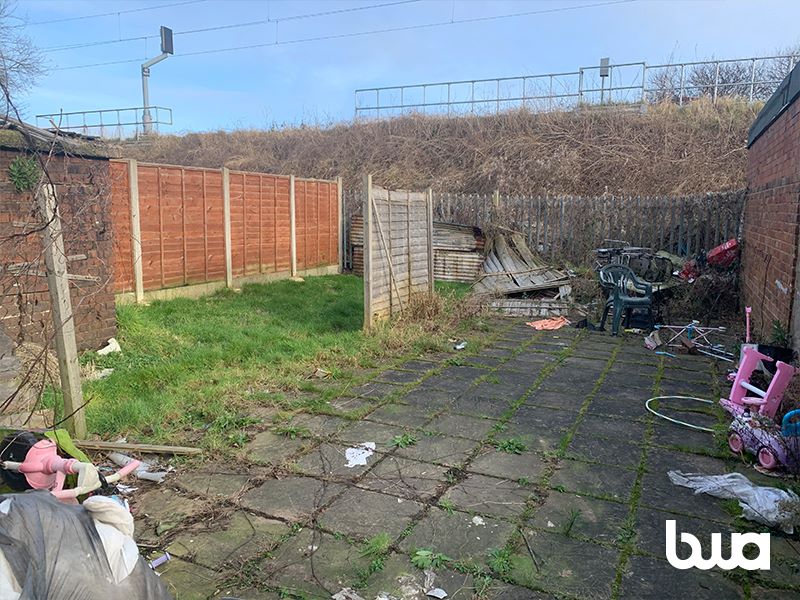 3 bedroom end terraced house in Wolverhampton 