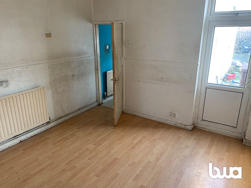 3 bedroom end terraced house in Wolverhampton 