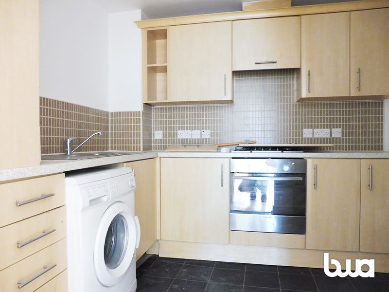 2 bedroom purpose built apartment in West Bromwich