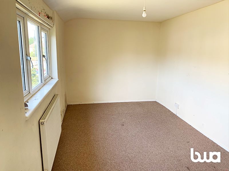 2 bedroom mid terraced house in Bartley Green