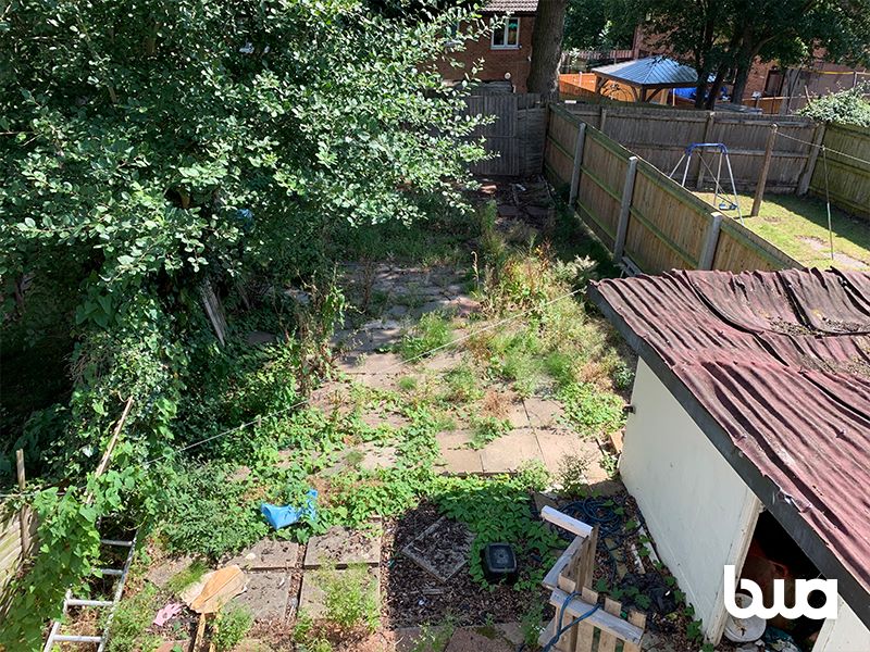 2 bedroom mid terraced house in Bartley Green