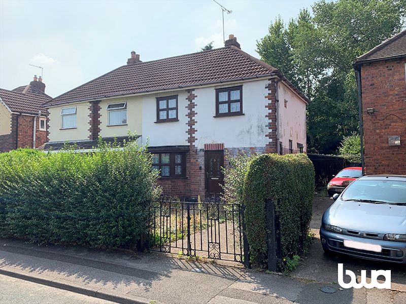 3 bedroom semi detached house in Bilston