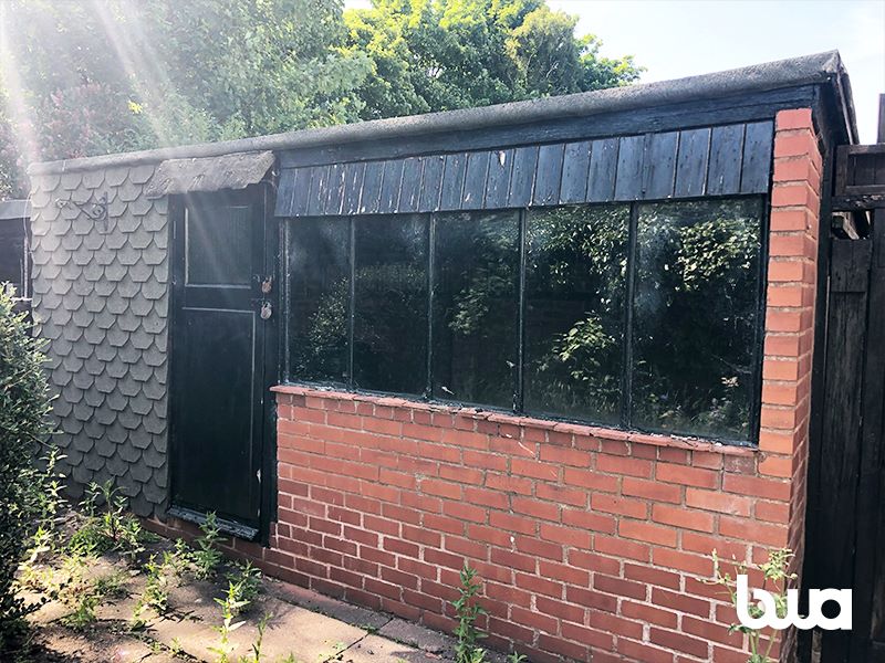 3 bedroom semi detached house in Bilston