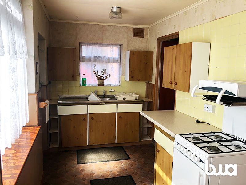 3 bedroom semi detached house in Bilston