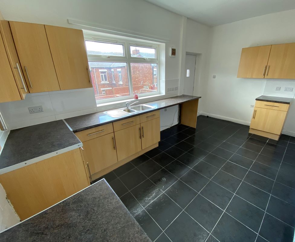 2 bedroom mid terraced house in County Durham