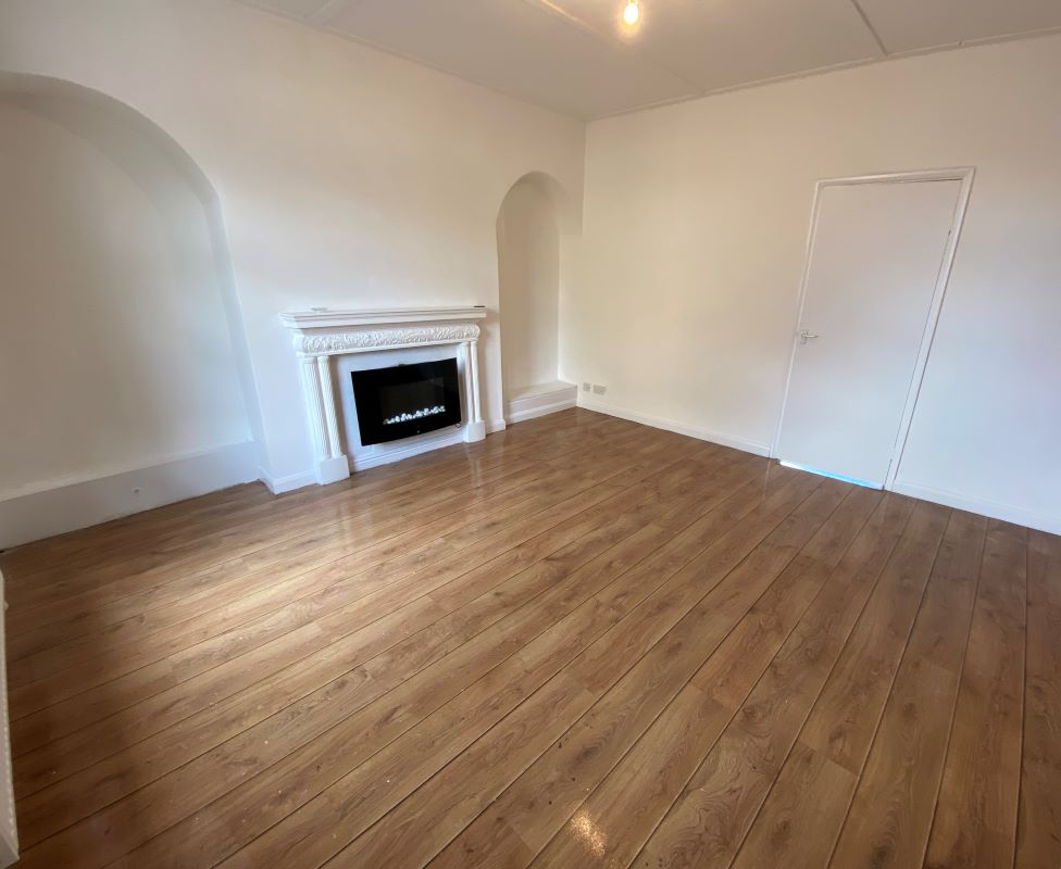 2 bedroom mid terraced house in County Durham