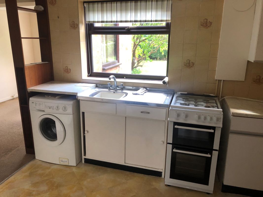 3 bedroom semi detached house in Stratford-upon-Avon