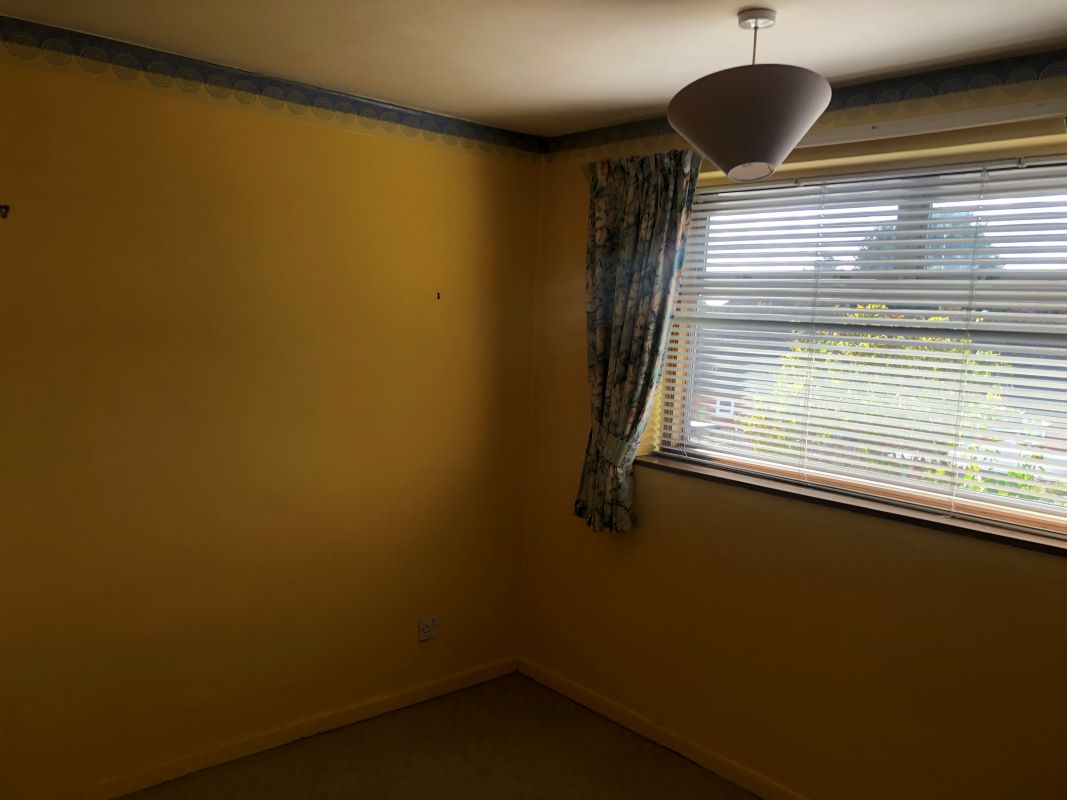 3 bedroom semi detached house in Stratford-upon-Avon