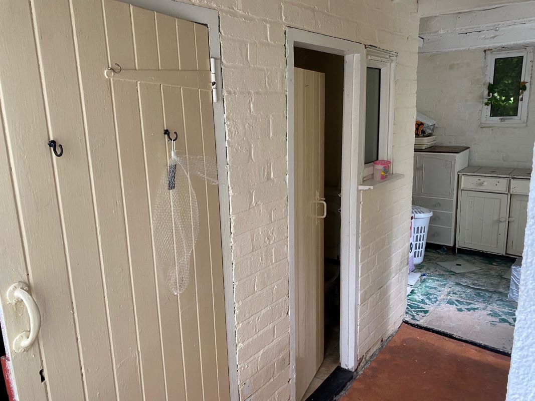 3 bedroom semi detached house in Bilston