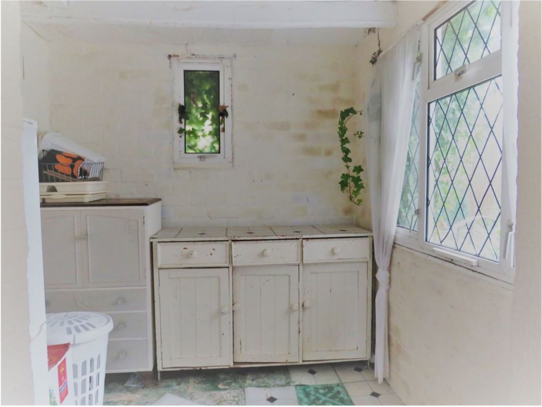 3 bedroom semi detached house in Bilston