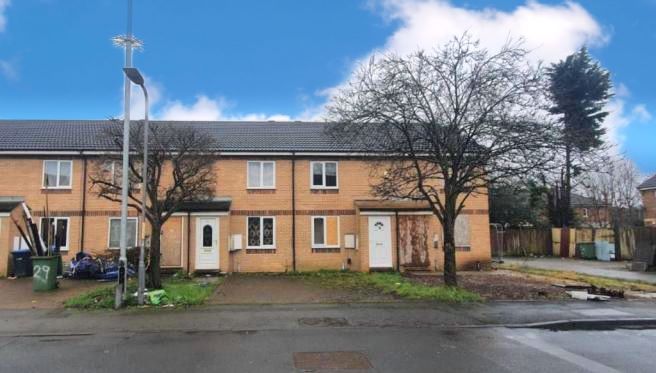 2 bedroom mid terraced house in Middlesbrough