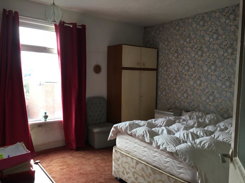 2 bedroom end terraced house in Chesterfield