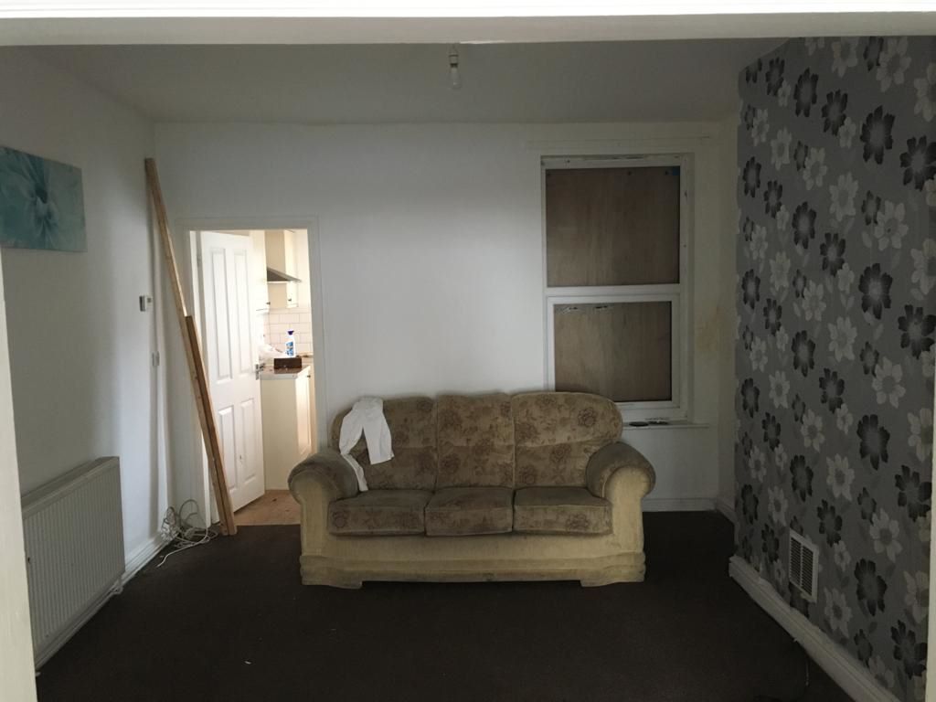 3 bedroom mid terraced house in Worksop