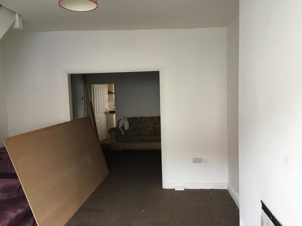 3 bedroom mid terraced house in Worksop