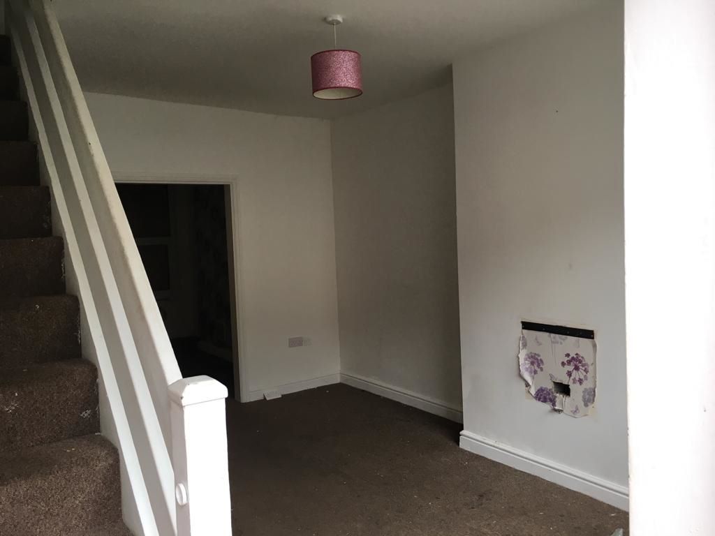 3 bedroom mid terraced house in Worksop