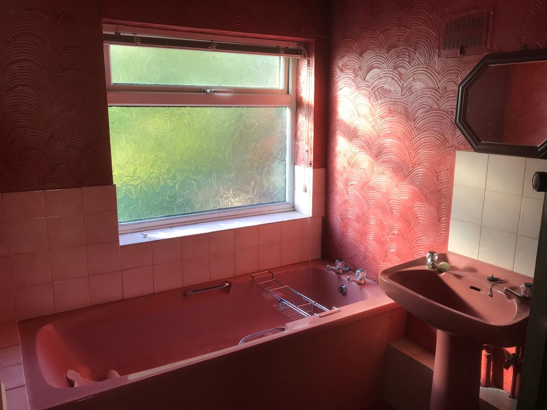 3 bedroom semi detached house in Wolverhampton