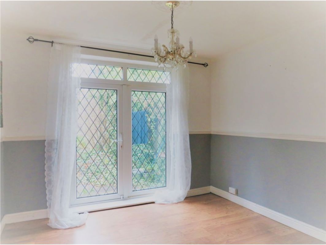 3 bedroom semi detached house in Bilston