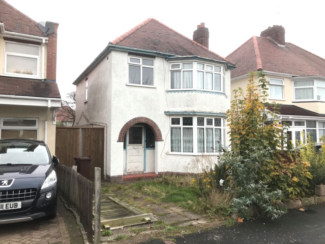3 bedroom link detached house in Wolverhampton