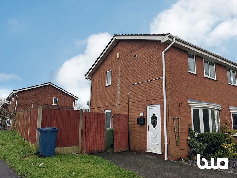 2 bedroom semi detached house in Stafford
