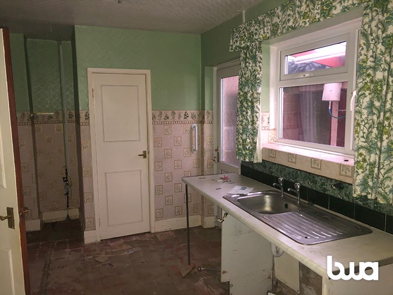 3 bedroom mid terraced house in Solihull