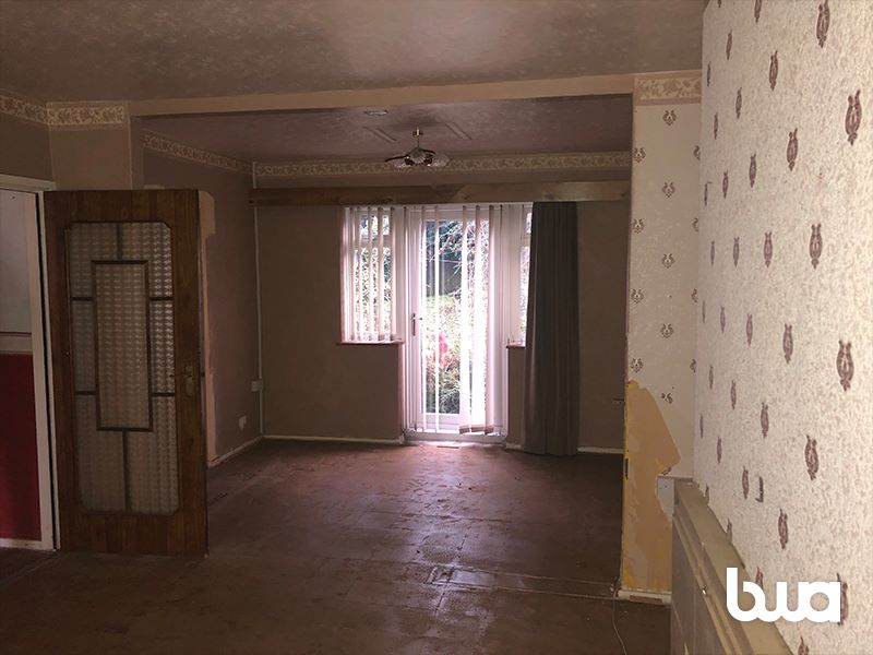 3 bedroom mid terraced house in Solihull