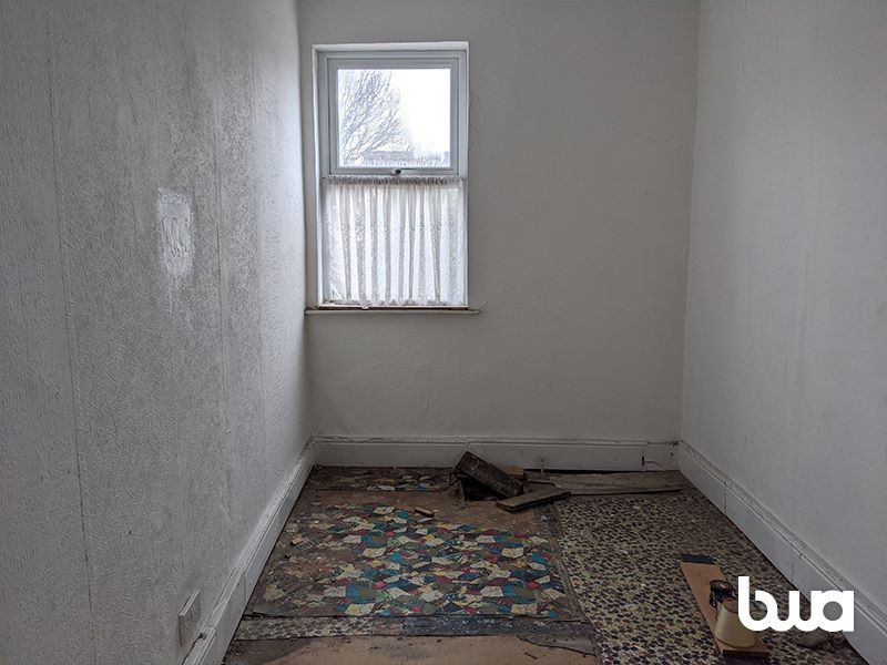 3 bedroom mid terraced house in Wolverhampton