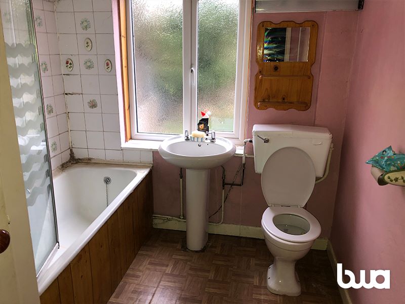3 bedroom mid terraced property in Cheltenham