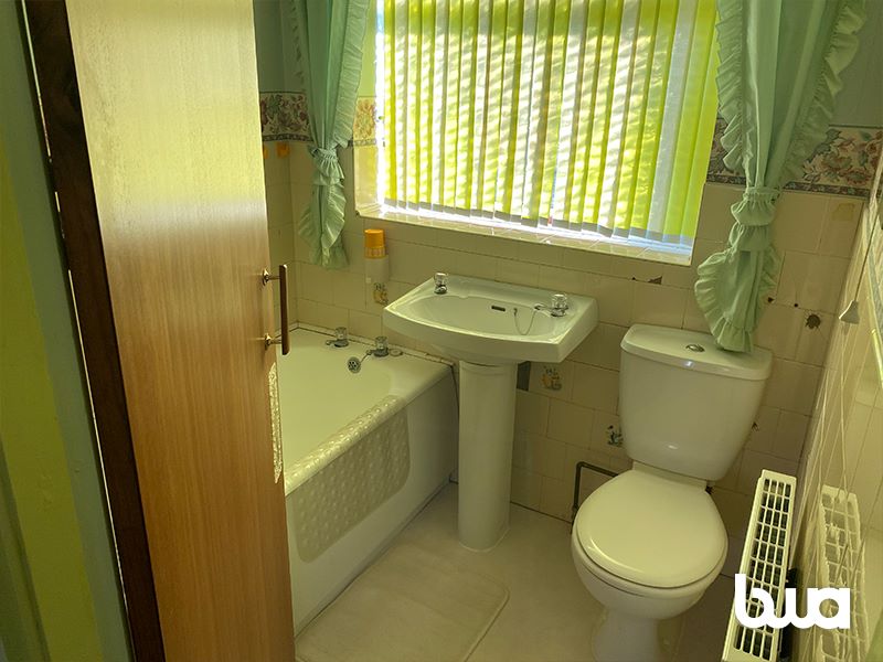3 bedroom semi detached house in Wolverhampton