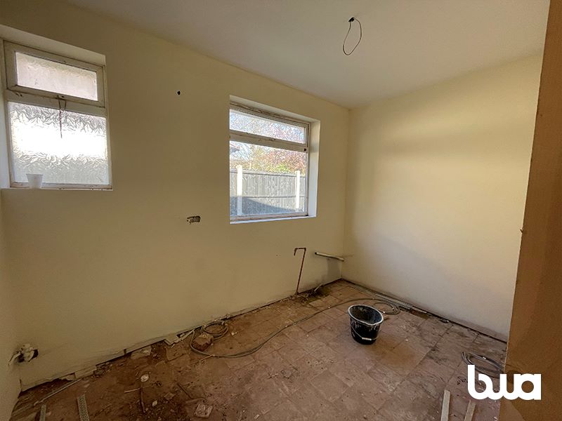 2 bedroom bungalow in Wolverhampton