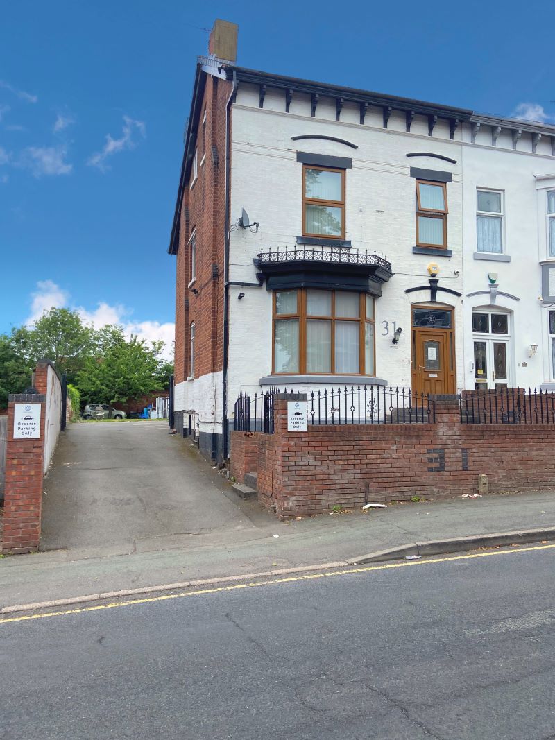 10 bedroom semi detached property in Wolverhampton