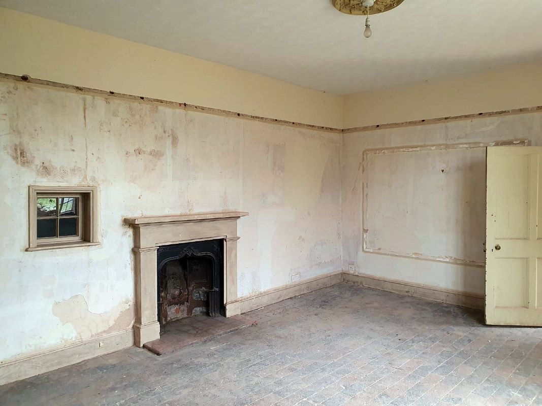 8 bedroom Georgian farmhouse in Stafford