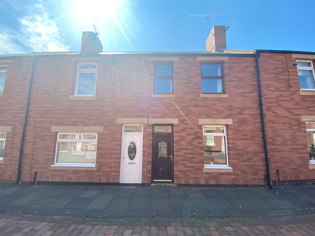 3 bedroom mid terraced house in Ferryhill