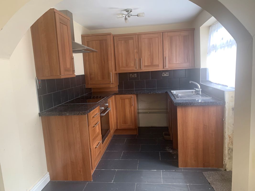 3 bedroom semi detached house in Tipton