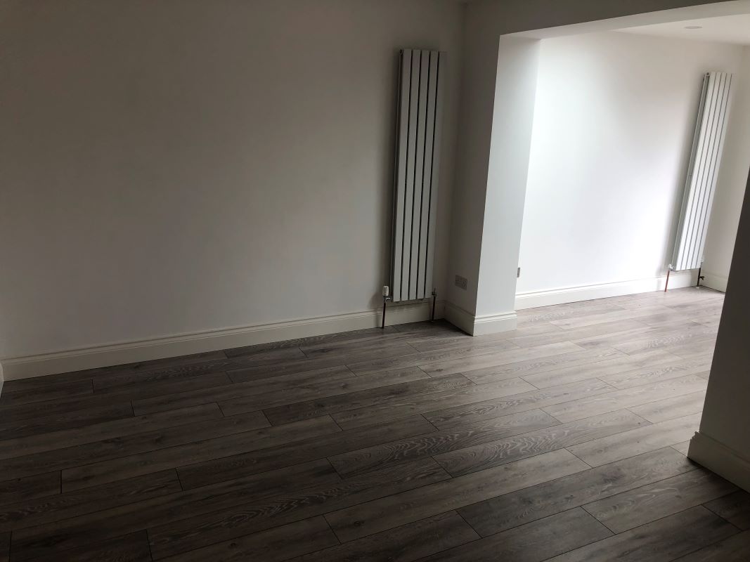 3 bedroom end terraced bungalow in Lichfield