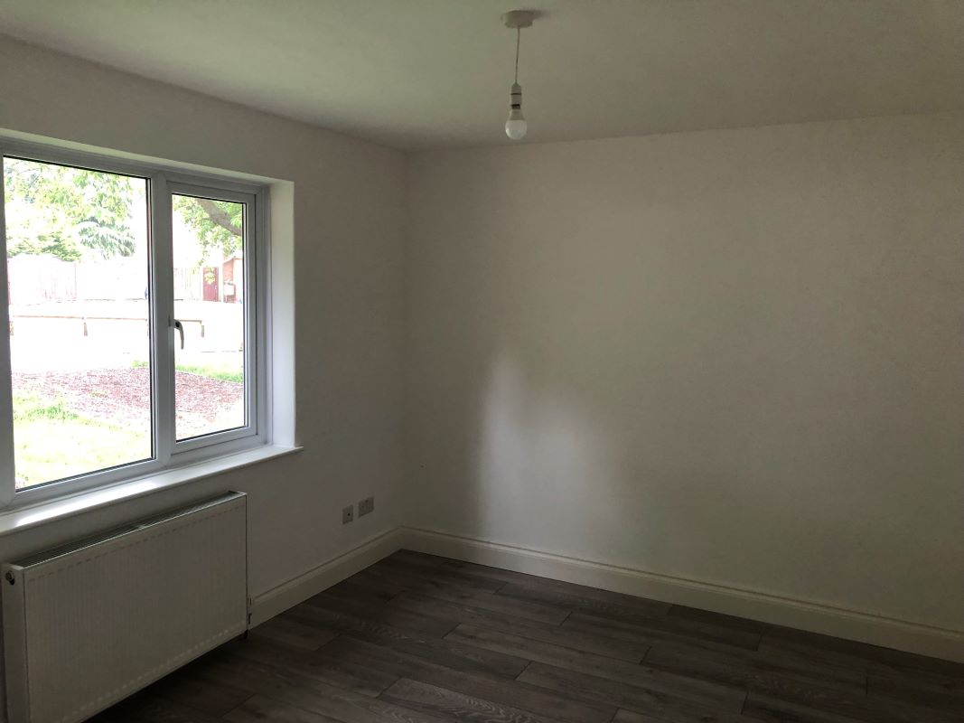3 bedroom end terraced bungalow in Lichfield