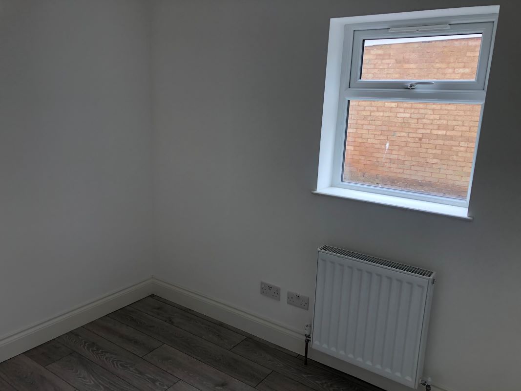 3 bedroom end terraced bungalow in Lichfield