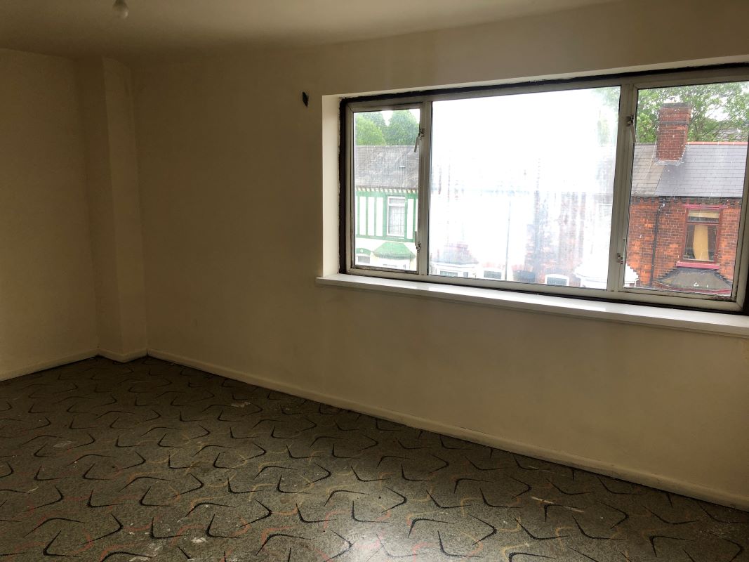 4 bedroom end terraced house in Oldbury