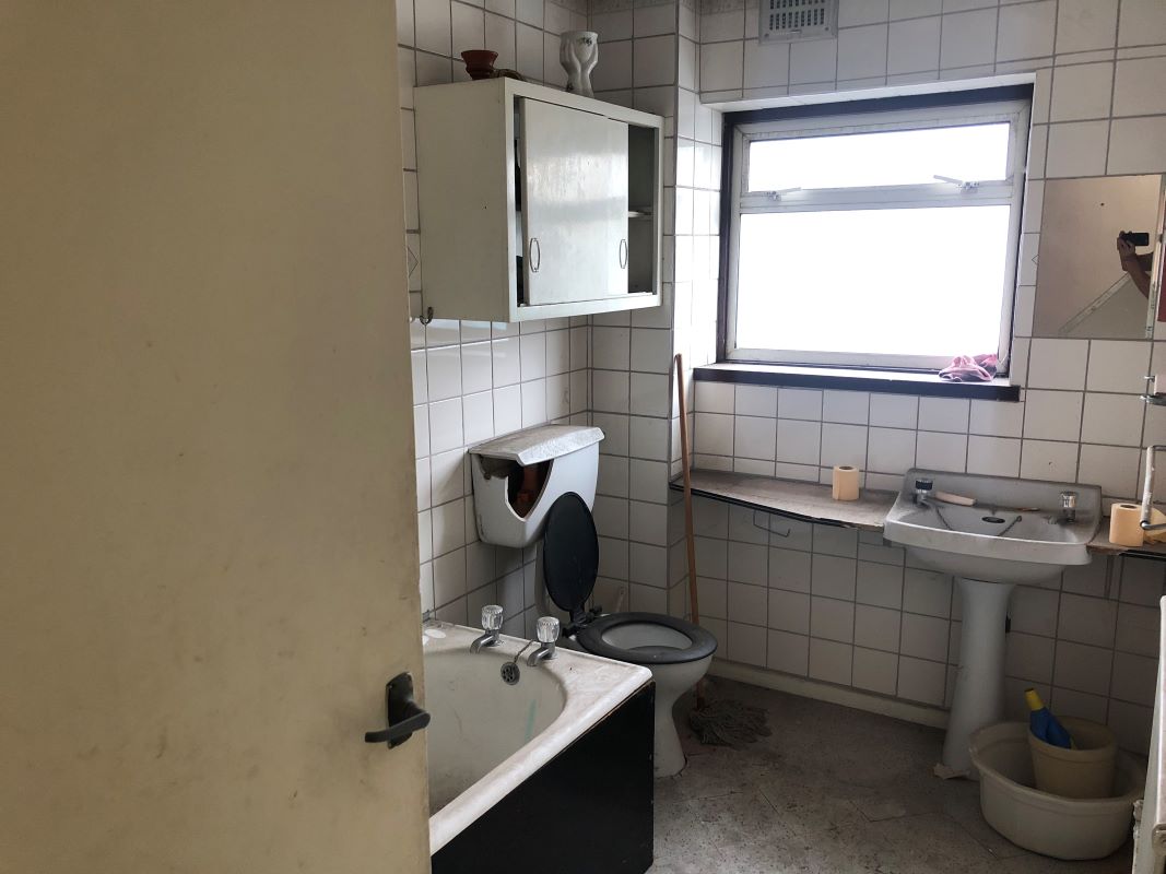 4 bedroom end terraced house in Oldbury