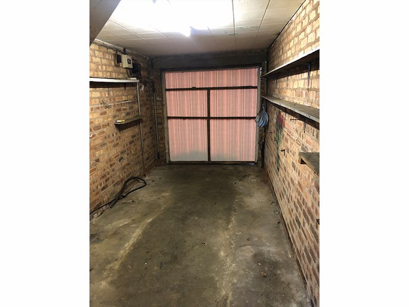 4 bedroom end terraced house in Oldbury