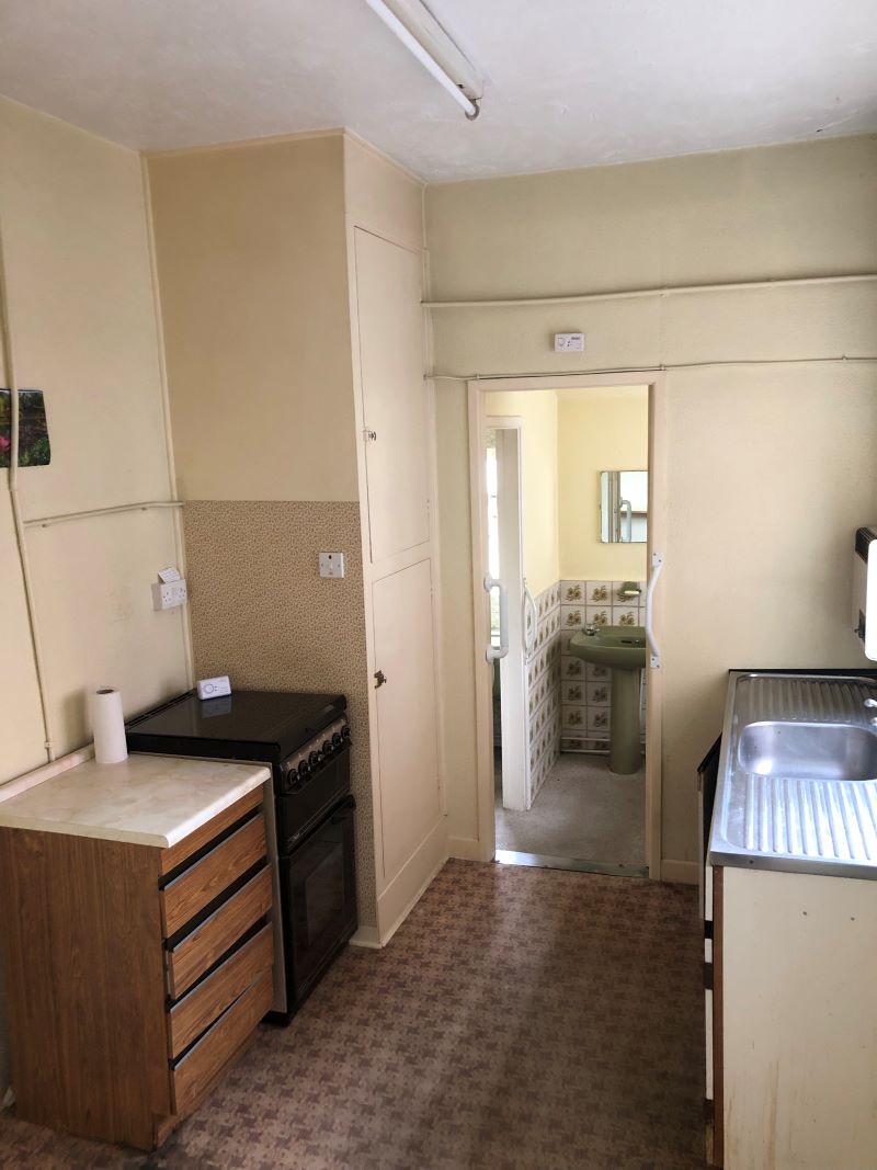 3 bedroom mid terraced house in Tamworth