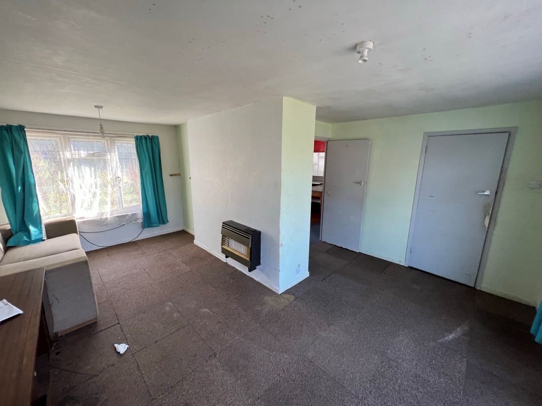 3 bedroom semi detached house in Stoke-on-Trent