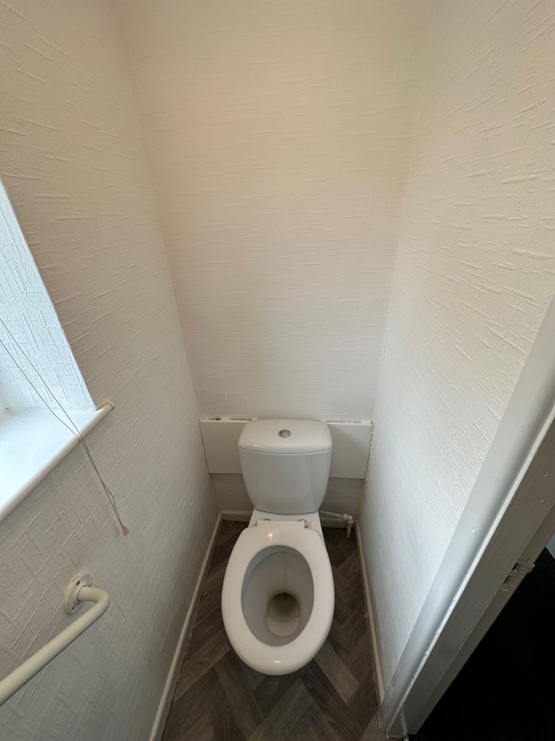 2 bedroom mid terraced house in Nuneaton