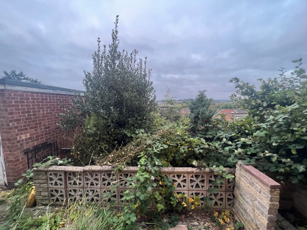 2 bedroom semi detached house in Old Whittington, Chesterfield