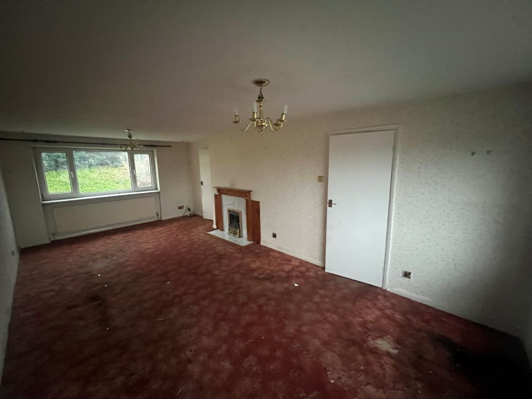 2 bedroom semi detached house in Old Whittington, Chesterfield