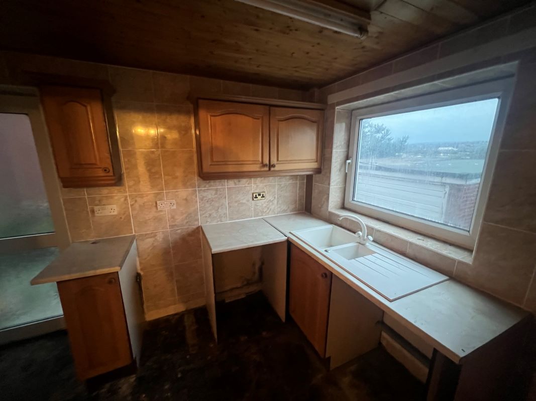 2 bedroom semi detached house in Old Whittington, Chesterfield