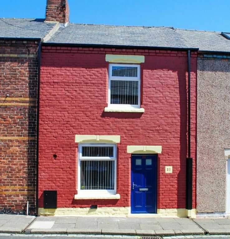 2 bedroom mid terraced house in County Durham