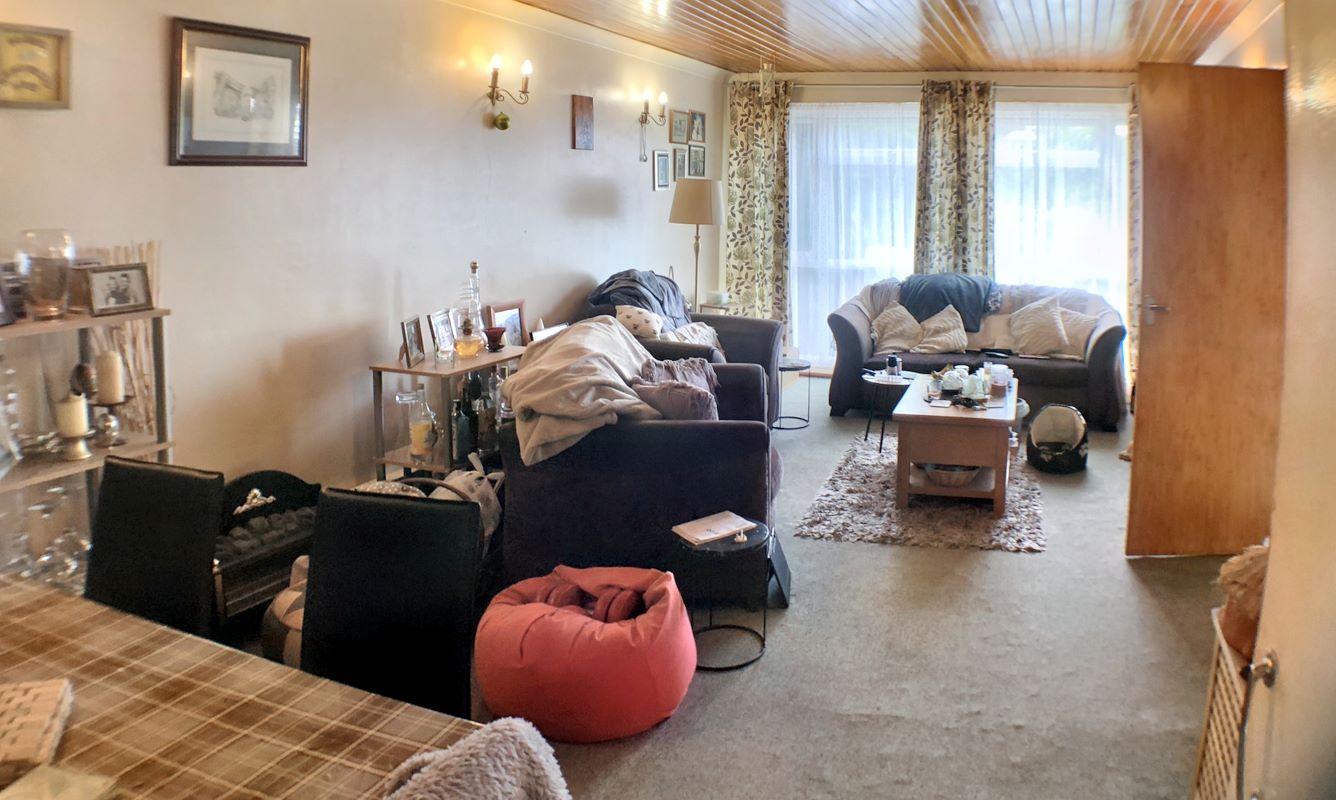 3 bedroom apartment in Bishops Cleeve, Glos.
